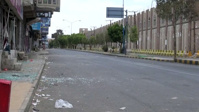 Coalición árabe bombardea rebeldes en Yemen