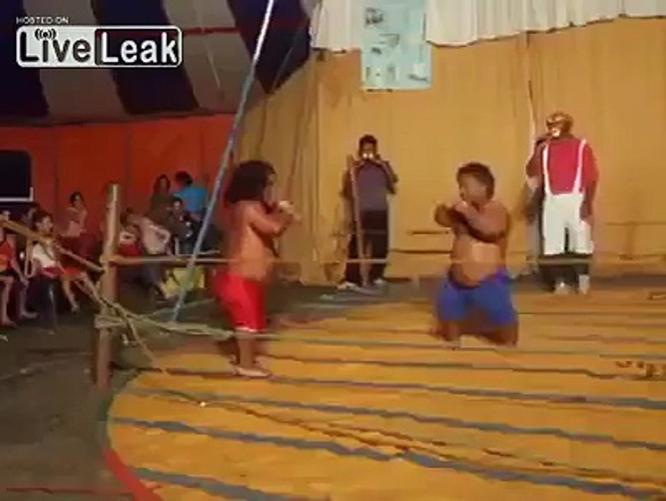 Mexican dwarf fight club