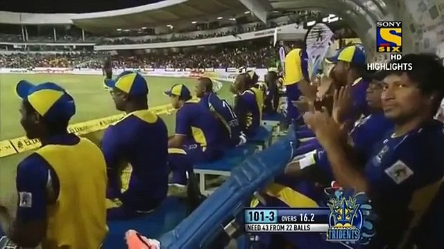 Shahid Afridi vs Shoaib Malik in CPL-Malik hits a huge SIX but Afridi has the last Laugh! Cricket