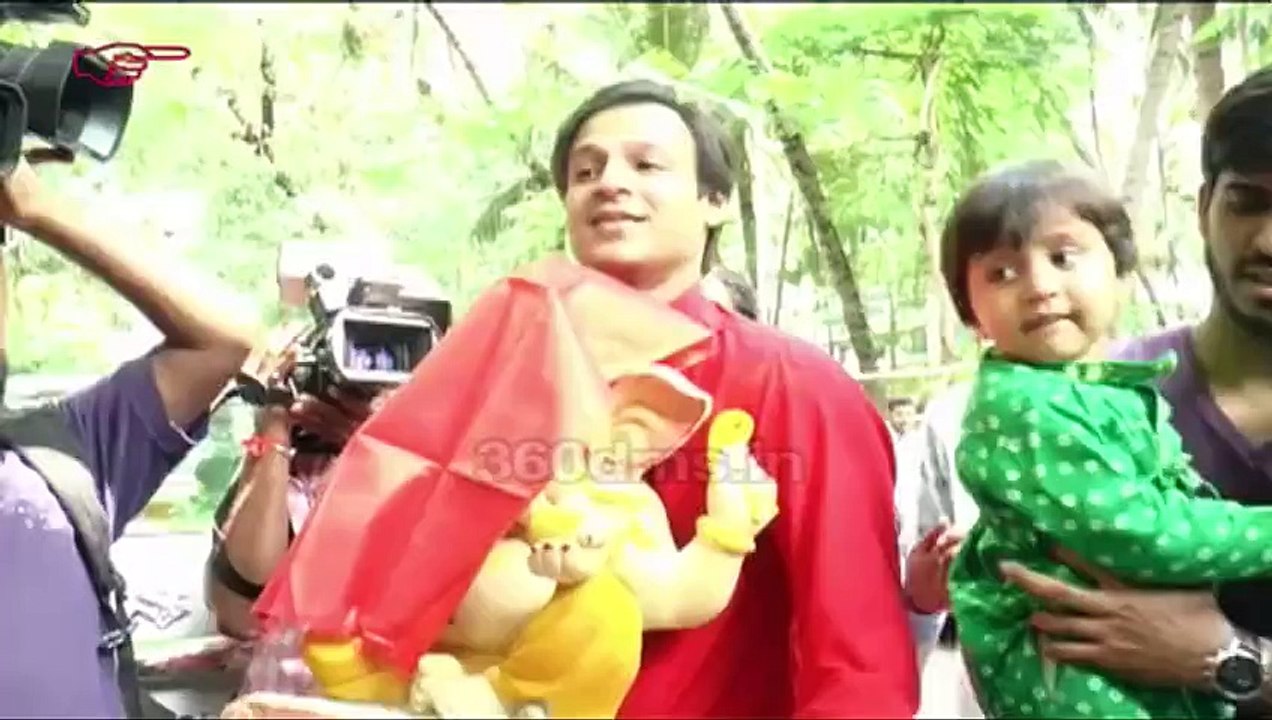 GANESH CHATURTHI(2015) | Vivek Oberoi With Kids, Brings Eco Friendly GANPATI Home