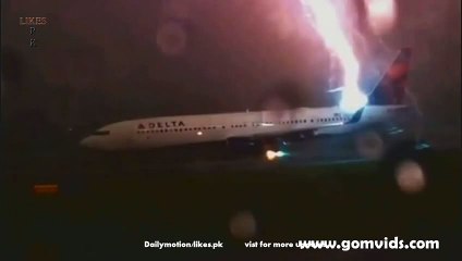 Watch Lightning Strike This Delta Plane