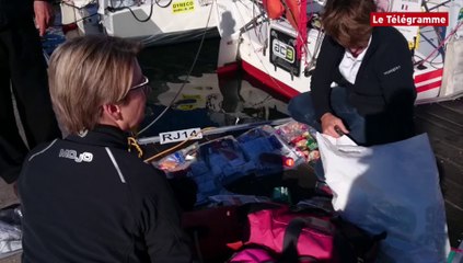 Mini Transat. Derniers ajustements sur les pontons