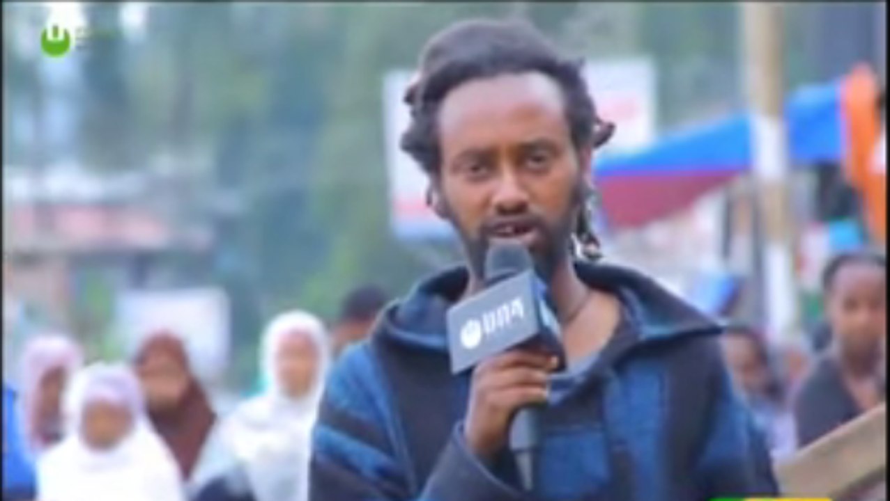 ኮሜዲያን ልጅ ያሬድ በአዲስ አመት አዲስ አበባ በተለያዩ አካባቢዎች በመዘዋወር ተመልካቾችን ዘና አድርጓል…ይመልከቱት