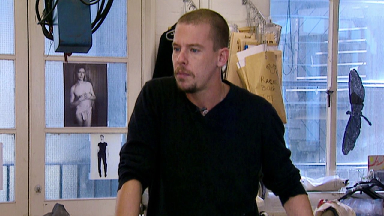 Le teaser du documentaire "Le Testament d'Alexander McQueen" de Loïc Prigent