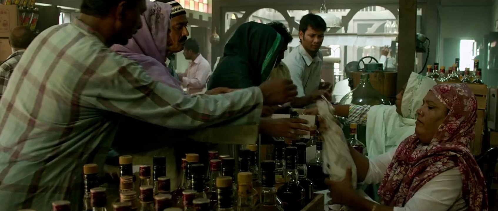 Raees Teaser | Shah Rukh Khan I Nawazuddin Siddiqui I Mahira Khan | EID 2016