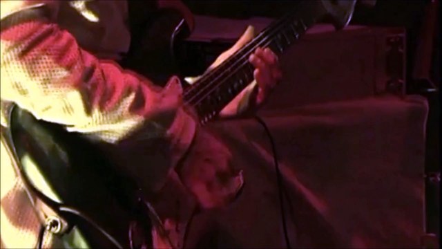 SCHILLER - (mit Kim Sanders) Distance - απόσταση....!!!