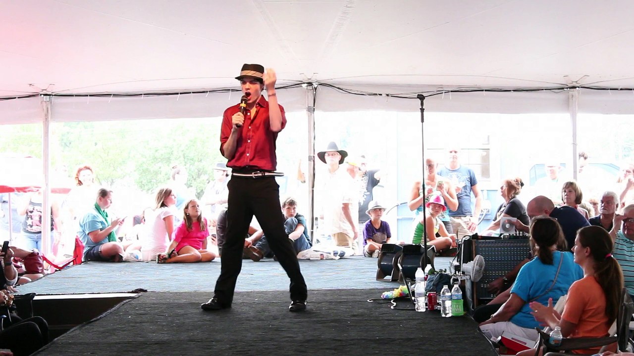 Alex Swindle sings 'Good Rockin' Tonight' Elvis Week 2015