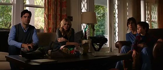 The 5th Wave with Chloë Grace Moretz - Official Trailer - watch video onlin e