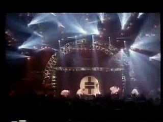 Take That - Everything Changes Live in Berlin - Could It Be Magic End (15)