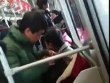 Caring husband catches head lice for wife on subway
