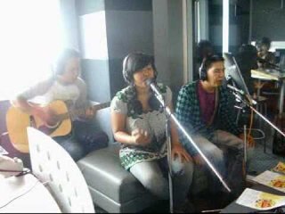 Souljah - Sudah-Sudahlah Live di Putuss