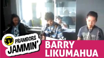 Barry Likumahuwa Jammin' di Putuss with Mass Darto