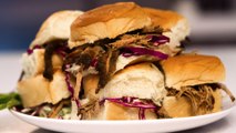 Tailgate Like a Pro With Our Skinny Pulled Pork Sliders & Garlic Aioli Recipe!