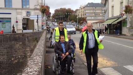 Parcourir la ville en fauteuil roulant