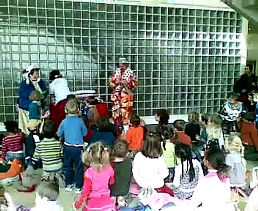 hôpital de Gap 4 clowns d'ABC hôpitaux   "Spectacle foufou" clowncassou.