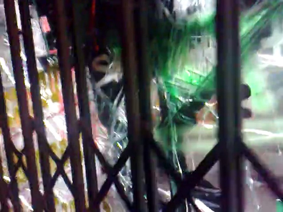 quel drôle de pays que le notre, plus tu fait du bien plus tu reçois du mal