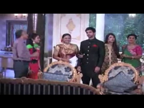 Ambe Ne KIya Ishani Aur Ranvir Ki Phirse Shaadi Karvane Ka Kiya Faisala - 18 September 2015 - Meri Aashiqui Tum Se Hi