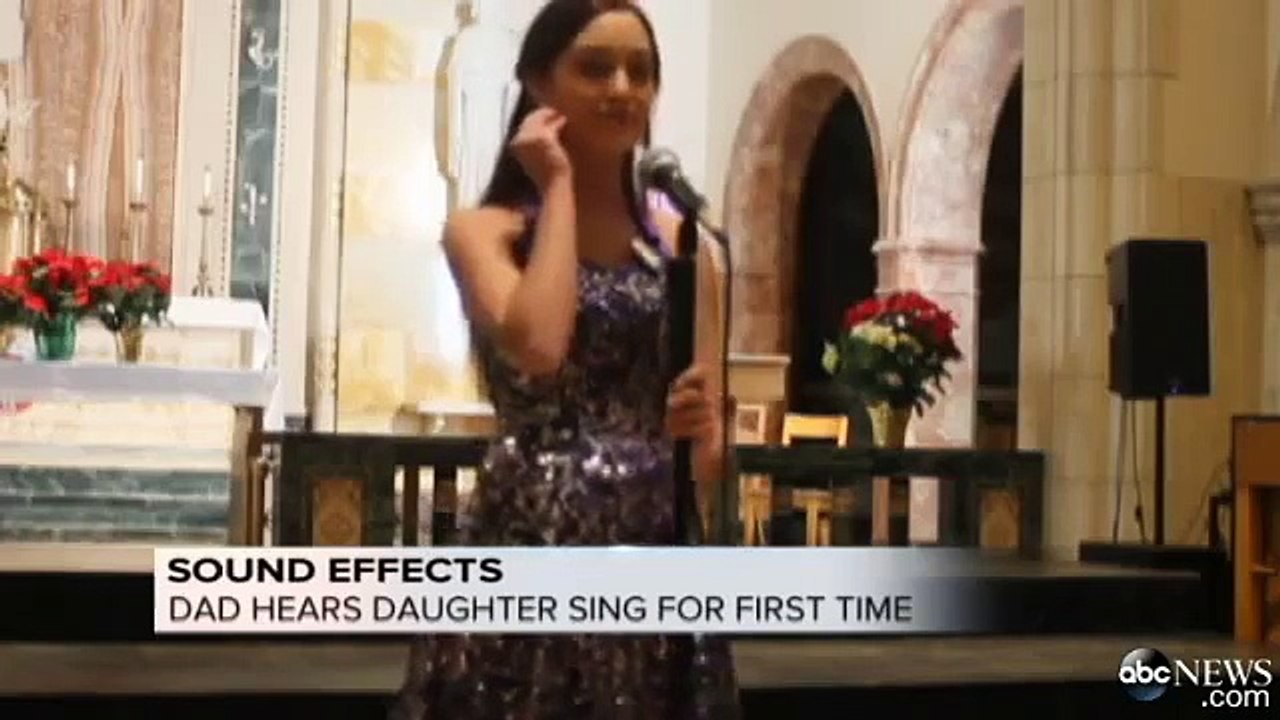 Vidéo :Un père de famille sourd entend sa fille chanter pour la première fois