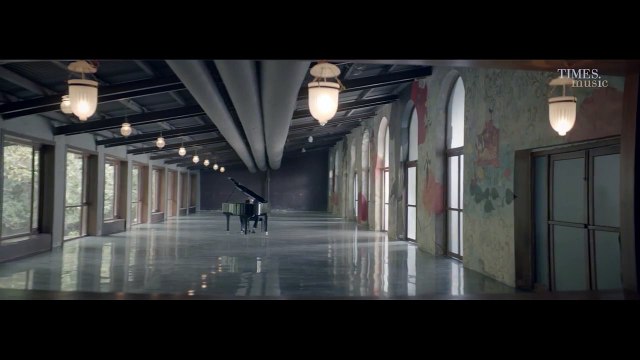 Dil Dharhakne Ka Sabab - Shafqat Amanat Ali Khan feat. Naseeruddin Shah