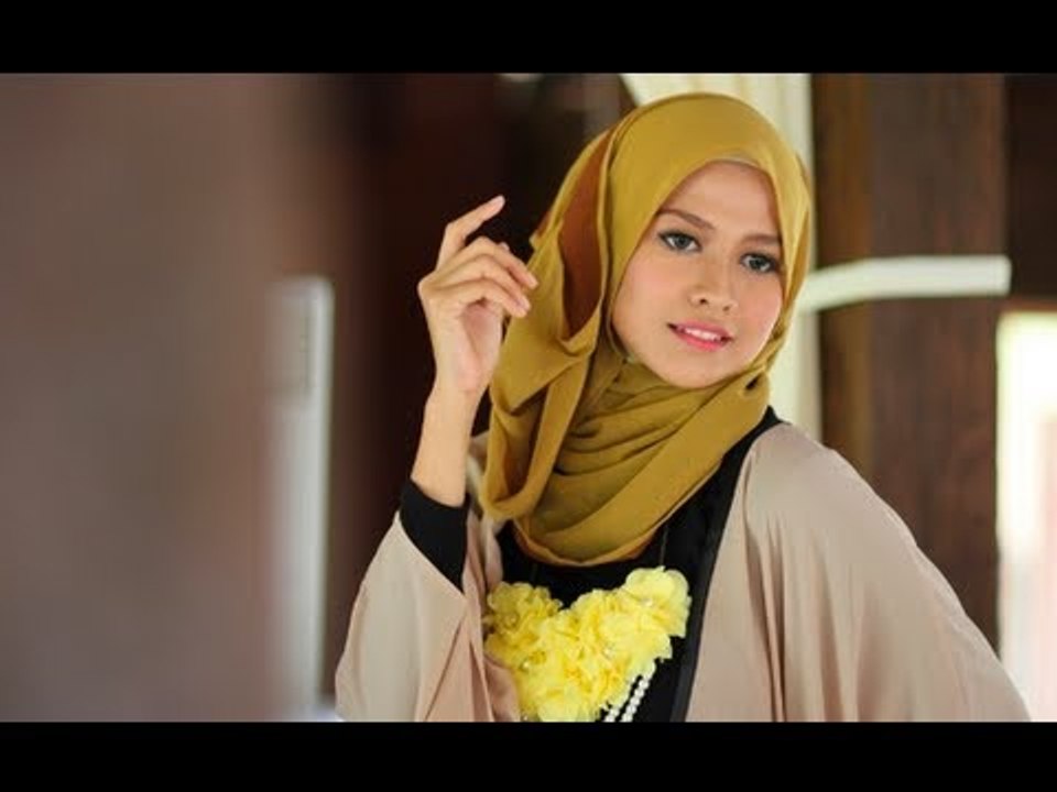 HijUp Model Look Day 4 ​​​| Beautiful Woman