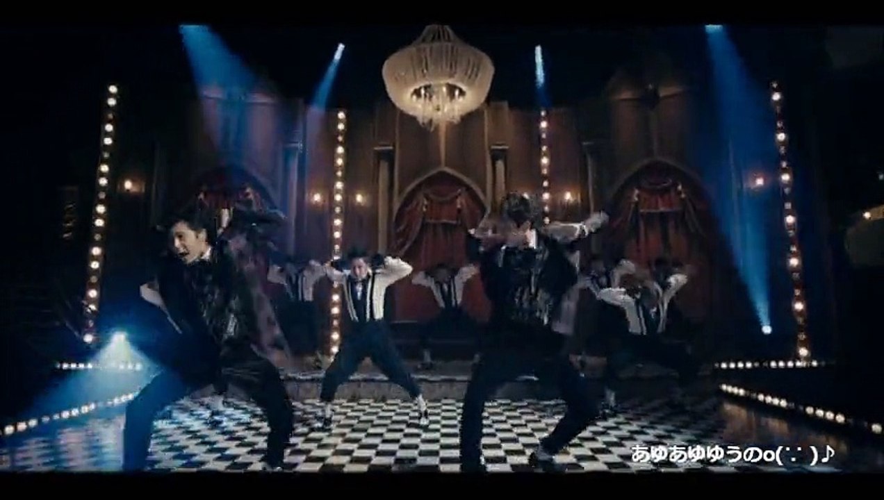 先生！東方神起がサンバを無視して好きに踊ってまーす！