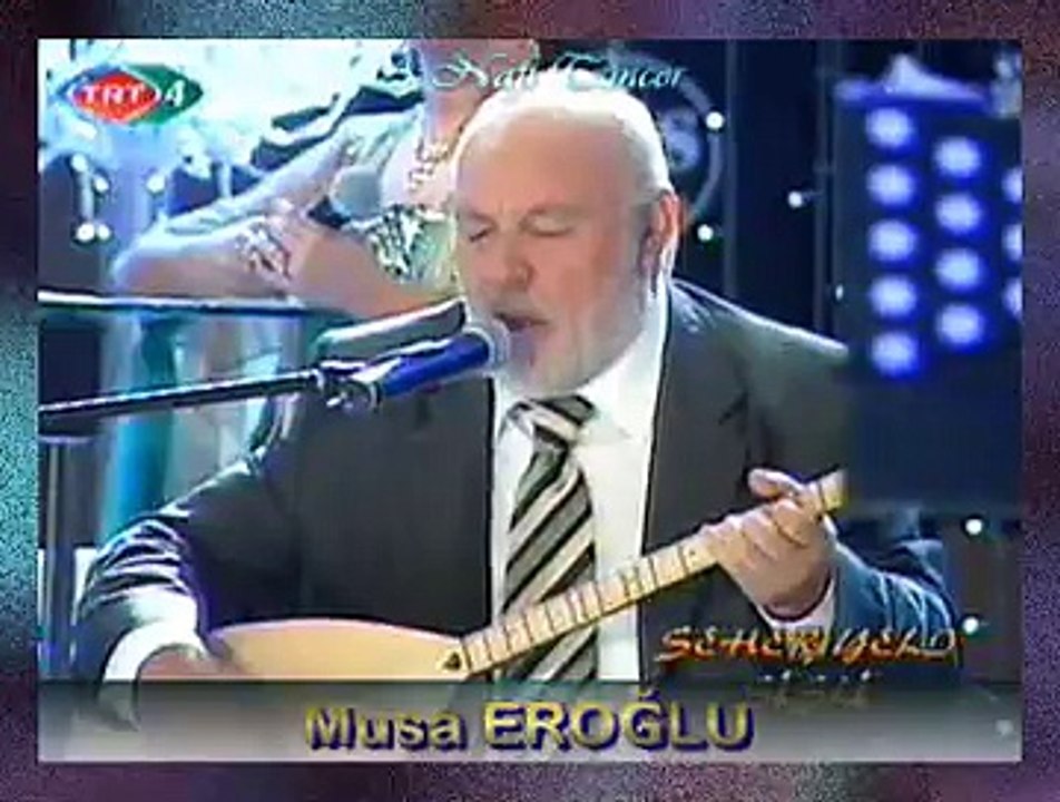 Musa EROĞLU (Bağlama) *Başım Alır Diyar Diyar Giderim* (Nem Kaldı) (3)