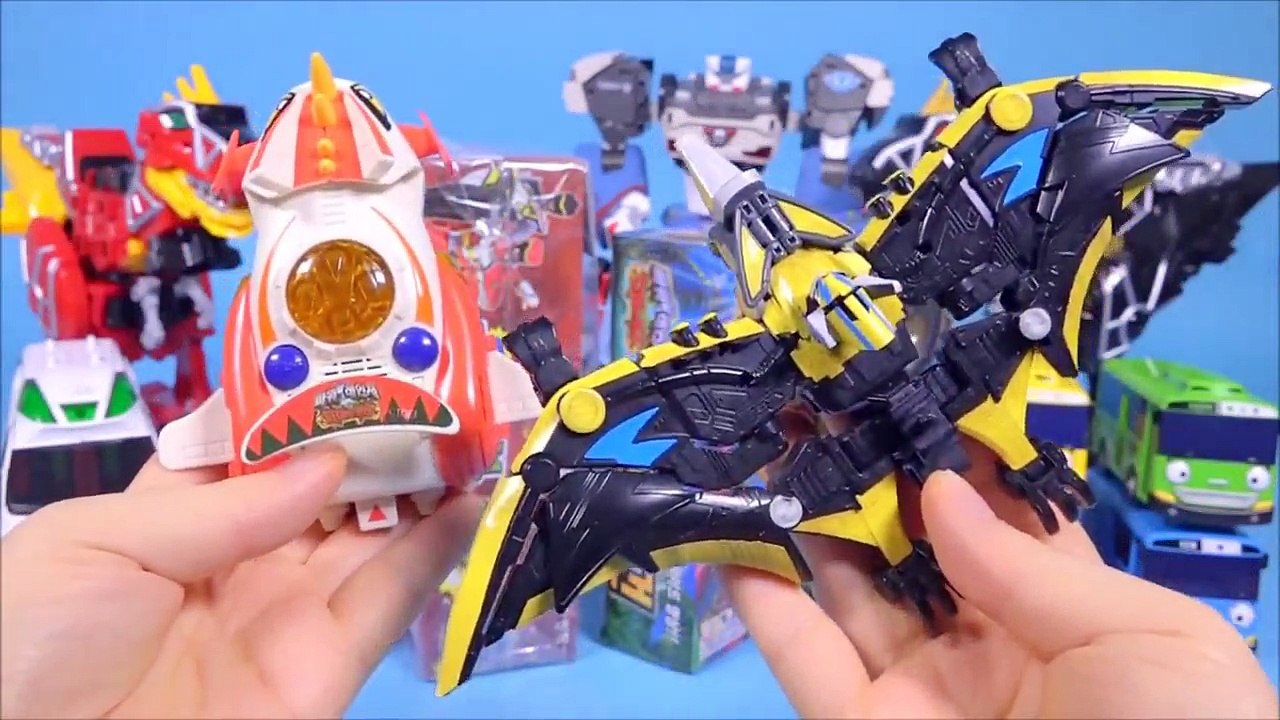 Pouvoir de base de l'Aéroport de Reno jouet de leur santé que la voiture robot ou robot Power Rangers Dino Charge kyoryuger lumière jouets