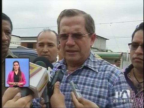 Ricardo Patiño se reunió con jóvenes y autoridades