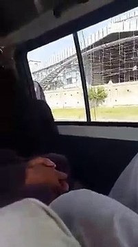 100 Rupay kay liye punjab police puray airport ki security ko daoo pey laga rahi ha