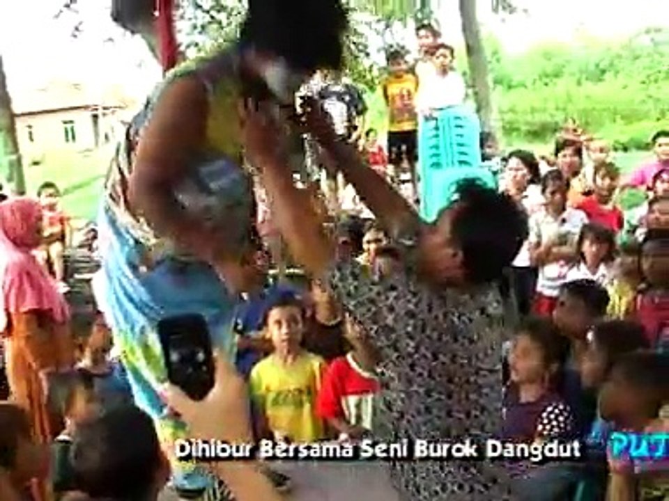 SINTREN & LAWAK BODORAN @ Seni Burok PUTRA NADA Entertainment Clip DIMAS Video Shooting Gebang Cirebon