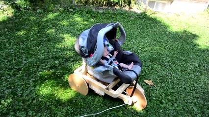 Man build machine to stroll his baby... Fail! he couldn't stop crying!