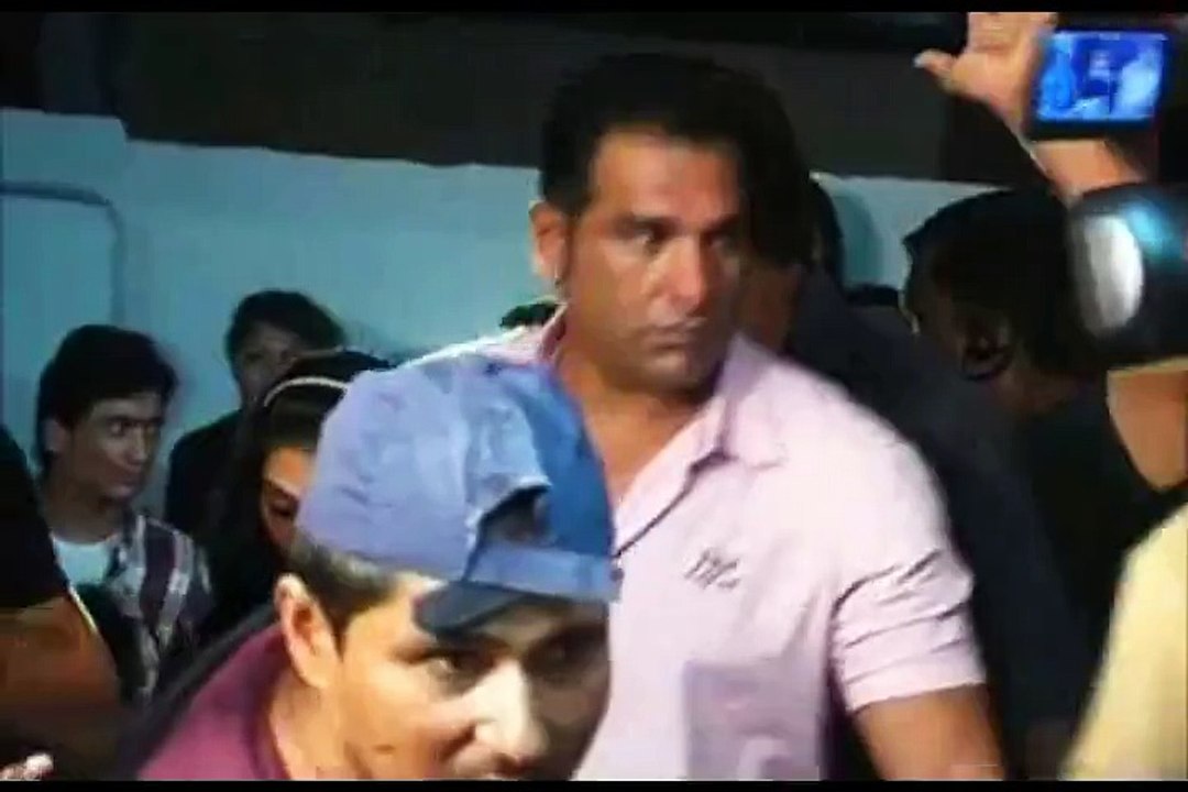 salman khan and sonakshi sinha on the sets of sa re ga ma pa 2012