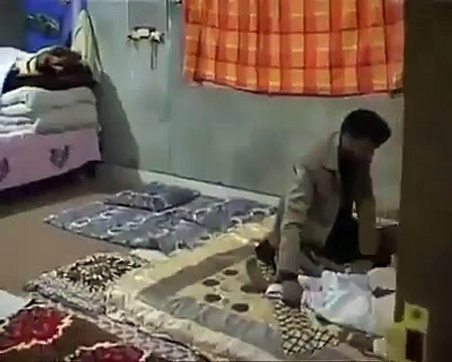 Bachoon ko kya howa.