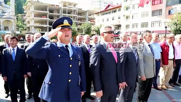 Pazar'da Gaziler Günü etkinliğinde temsili gazi bayıldı