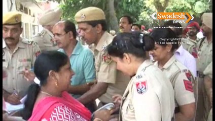 Political Clash: Batala Municipal Council turns Police Line over security