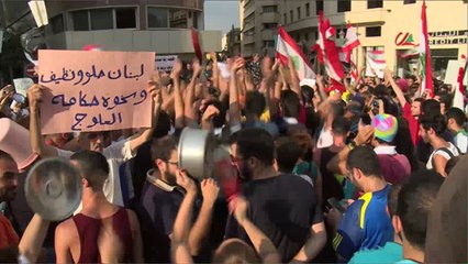جدل لبناني بشأن استمرار الحراك الشعبي