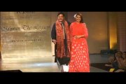 Sonakshi Sinha walks the ramp with her father Shatrughan Sinha at Mijwan Fashion Show 2015