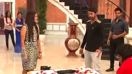 Pragya Ka KIdneping Ilzaam Abhi Ne Dala Aaliya Par - 19 September 2015 - Kumkum Bhagya