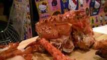 Eating Alaskan King / Spider Crab