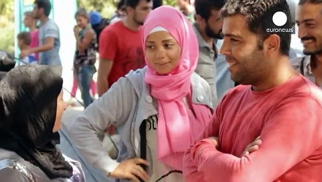 Мігранти у Хорватії скаржаться на відсутність інтернету та антисанітарію