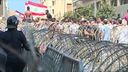 هل يستمر الحراك الشعبي بلبنان؟