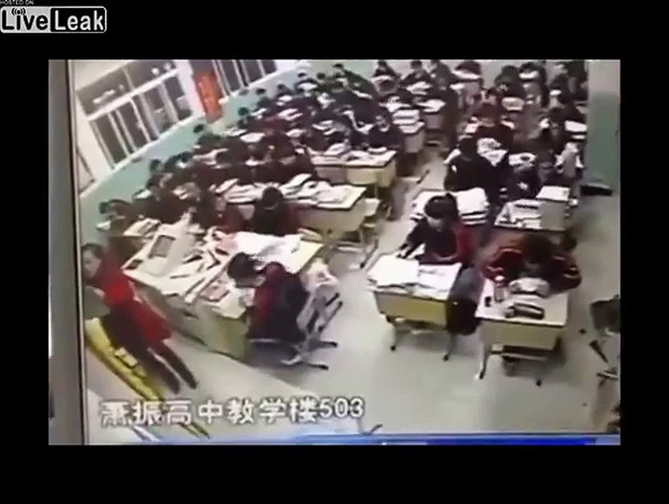 Chinese Student Spontaneous Suicide in the middle of Class, Jumps to his Death