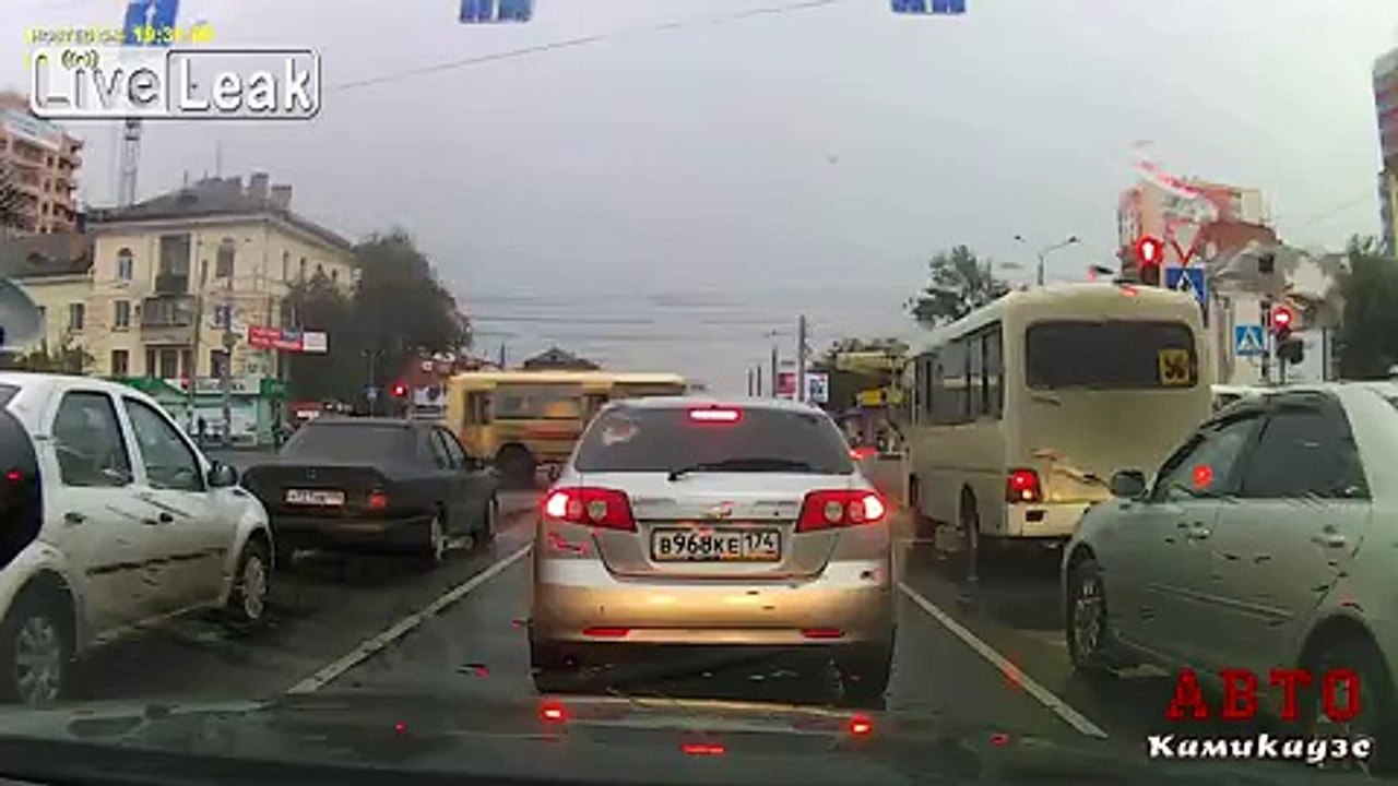 Drunk SUV ploughs through traffic...