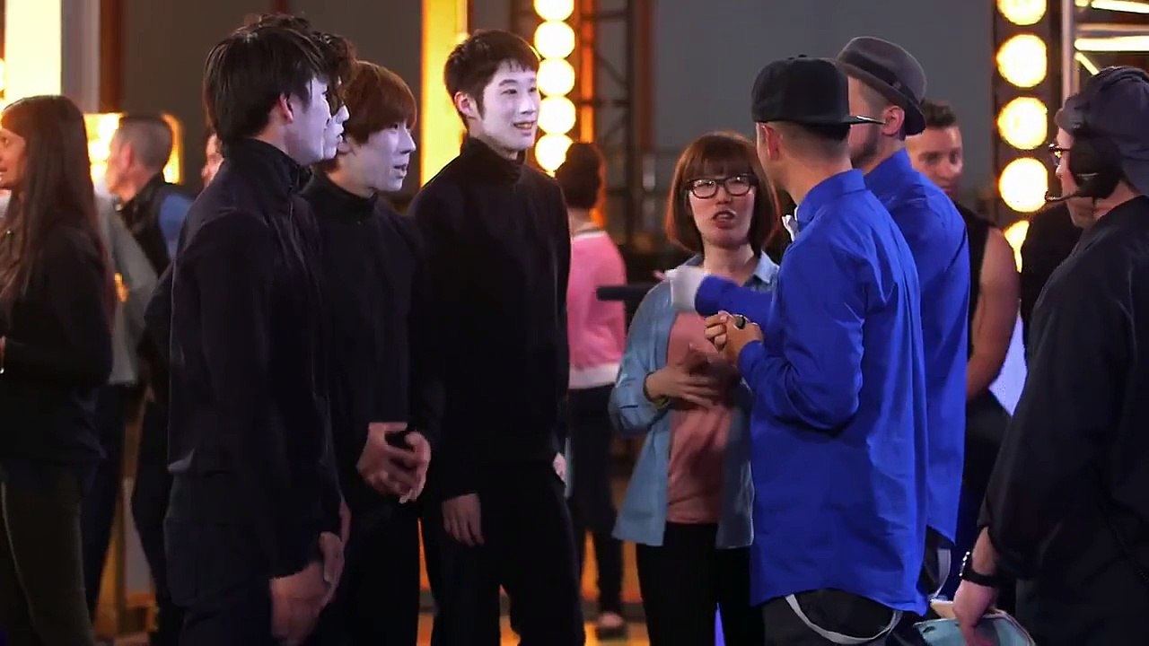 Americas Got Talent 2015 S10E13 Judge Cuts Siro A Amazing Multimedia Dance Group