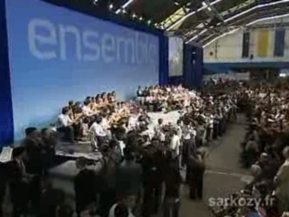 Enrico Macias lors du discours