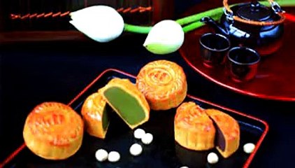 Bánh trung thu - Yêu thương tinh tế