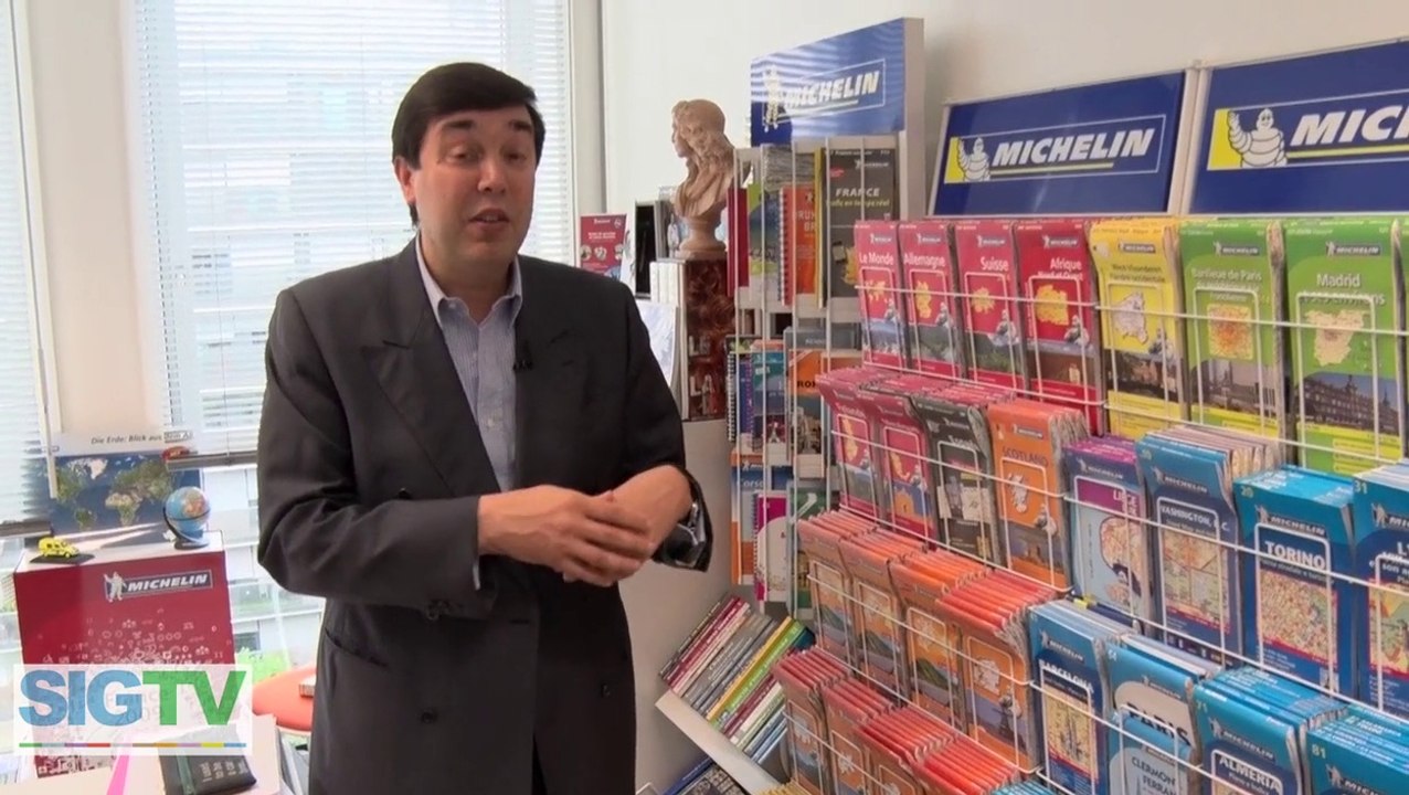 La fabrication d'une carte MICHELIN
