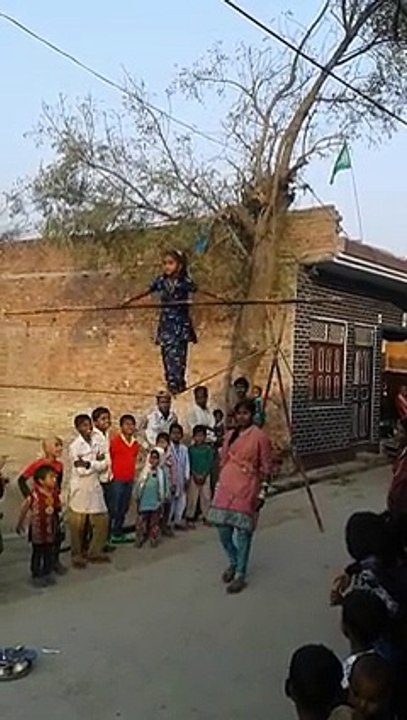 telented video by pakistani gril