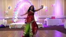 Pakistani Girl Dance On (Solah Singar Kar ke Godi Bharai Re) HD