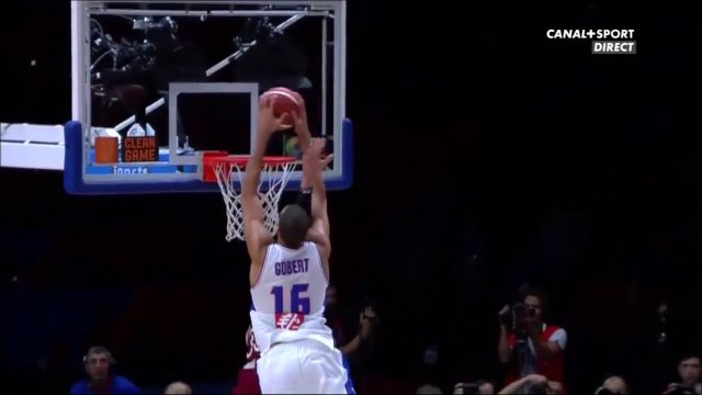 Rudy Gobert écrase le alley-oop de l'année sur un Letton